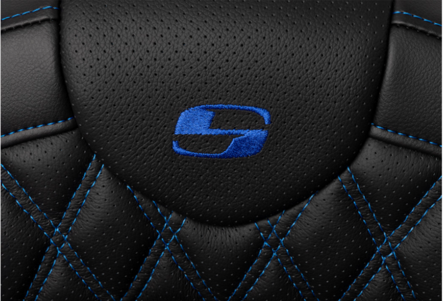 Saddlemen Roadsofa™ Lattice Stitch Seat With Backrest Blue Stitch - 808-07B-182B1 For Harley Touring 2008-2025