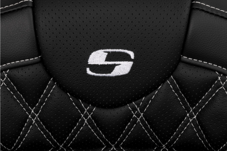 Saddlemen Roadsofa™ Lattice Stitch Seat With Backrest White Stitch - 808-07B-182B6 For Harley Touring 2008-2025