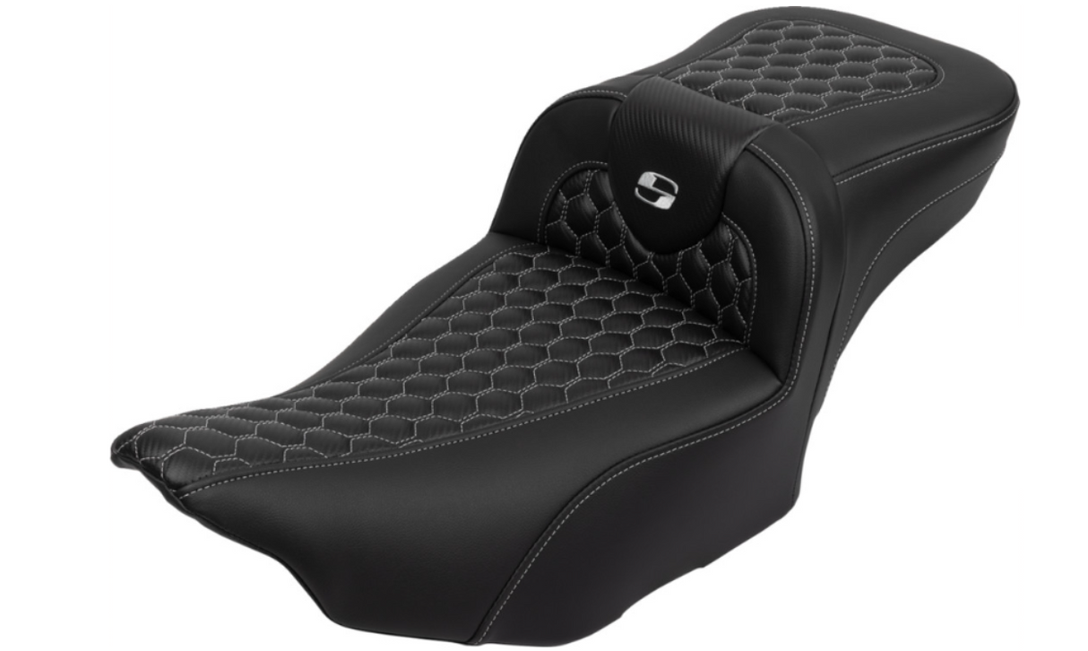 Saddlemen Roadsofa™ Extended Reach Seat With Backrest Honeycomb Silver Stitch - 823-07-190B5 For Harley Touring 2023-2026