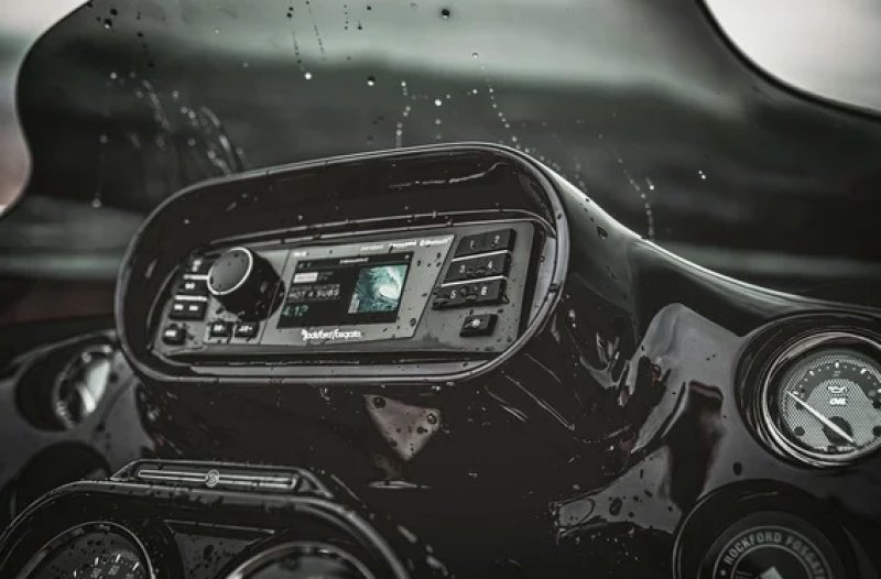 Rockford Fosgate Davidson Digital Media Receiver Head Unit - PMX-HD9813 For Harley Touring 1998-2013