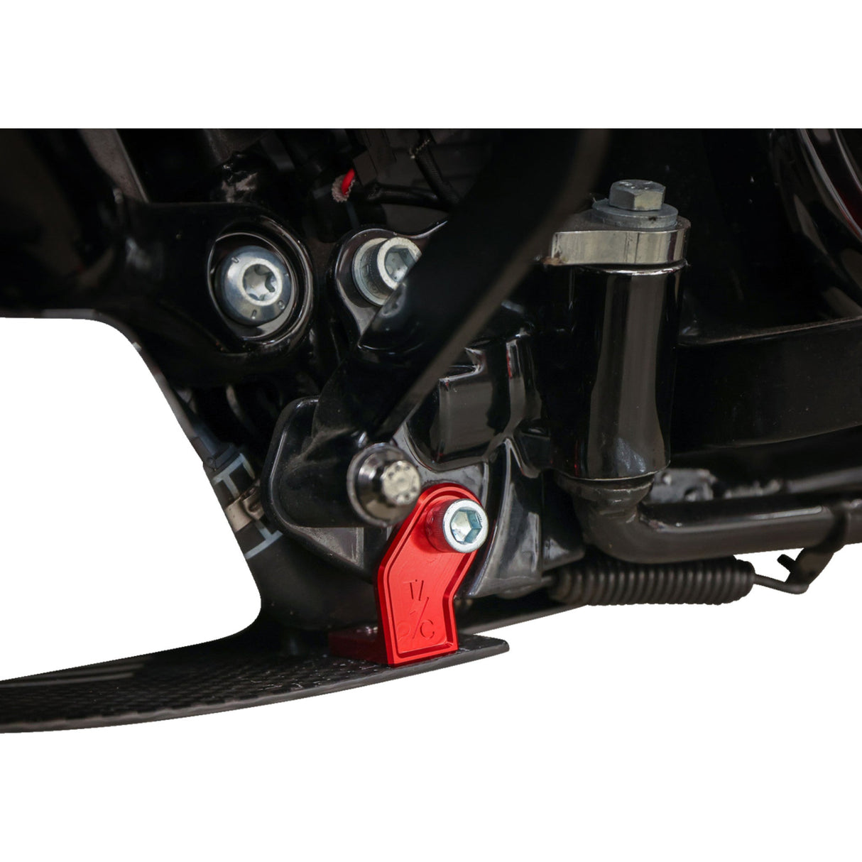 THRASHIN SUPPLY CO. 0506-2530 TSC-3034-2 Carbon Fiber Skid Plate Skid Plate - Carbon Fiber/Gloss - With Red Brackets - FLHX/FLTRX