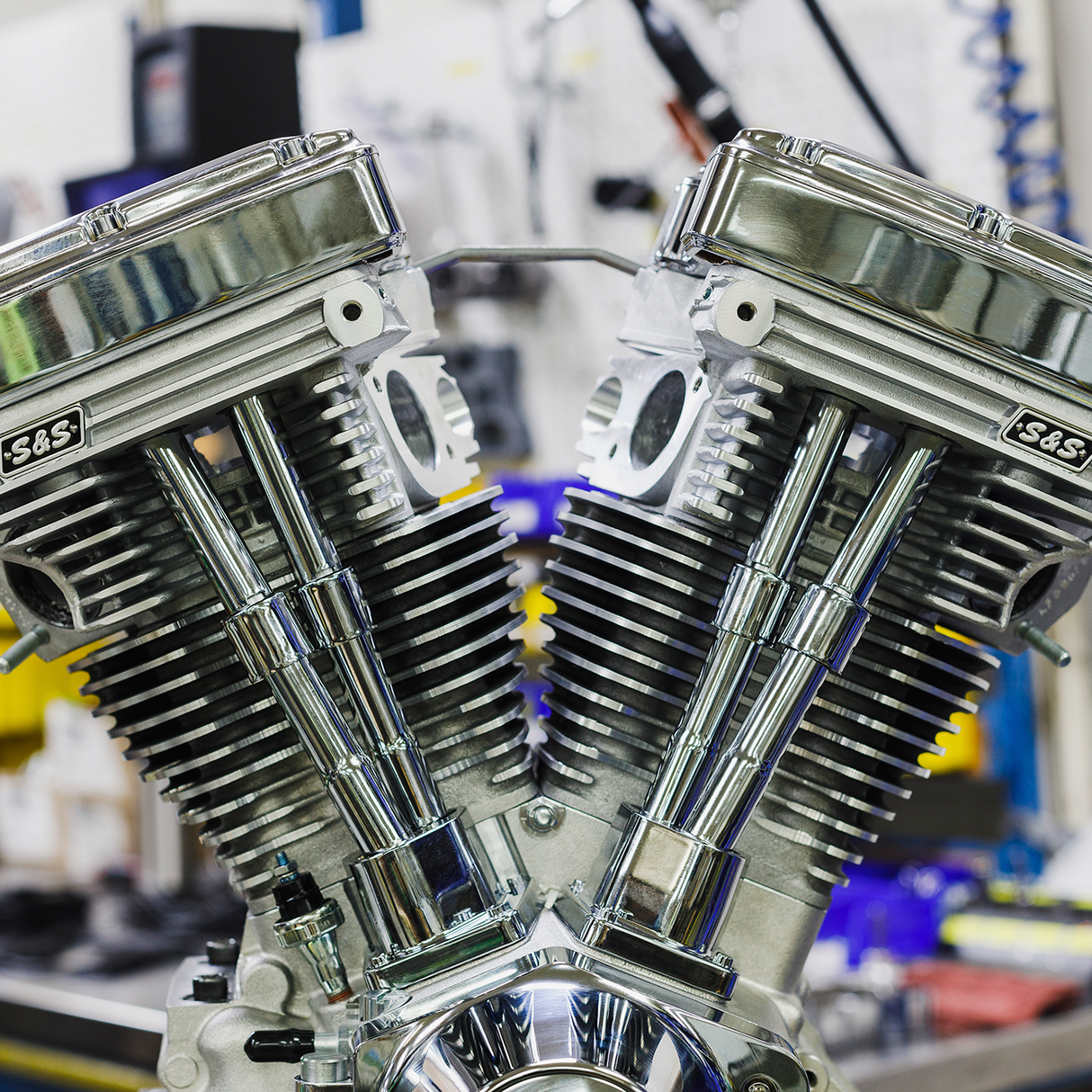 V111 Long-Block Engine without Induction/Ignition - 0901-0256