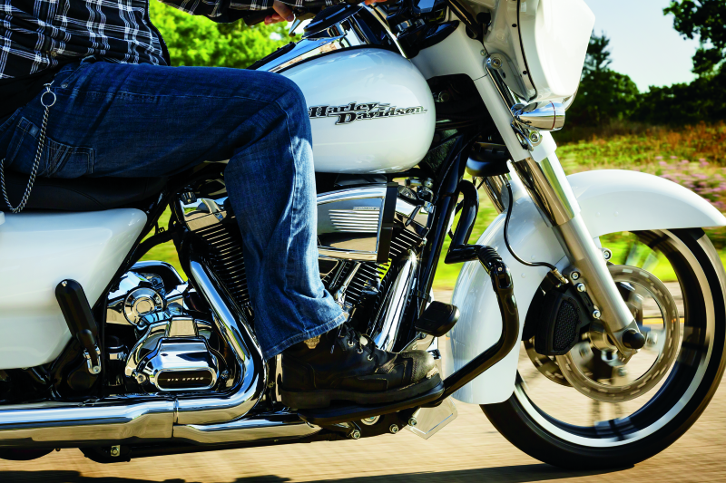 Kuryakyn 6416 Starter Cover Milwaukee-8 Chrome
