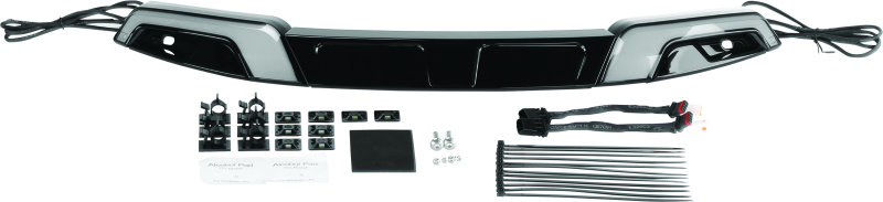 Kuryakyn 2949 Tracer Windshield Trim 14-Up FLH Models Black