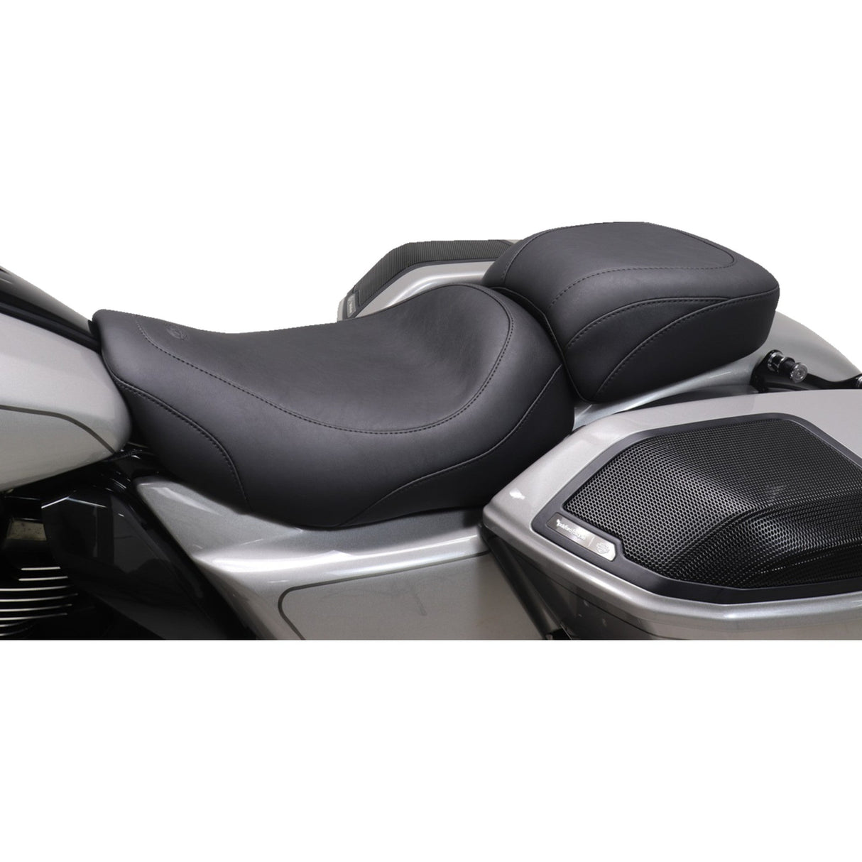 Mustang Wide Tripper™ Seat No Backrest Receiver Black Stitch - 88603 For Harley Touring 2023-2026