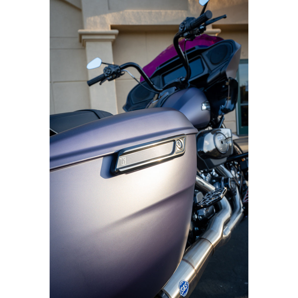 Kodlin USA Saddlebag Latch Covers Gloss Black - K59492 For Harley Touring 2023-2026
