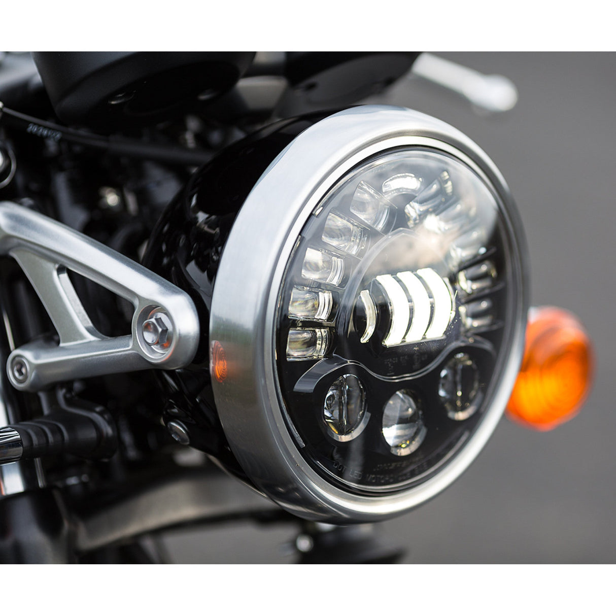J.W. SPEAKER 2001-1773 0555011 7" LED Adaptive 2 Headlight Adaptive 2 LED Headlight - 7" - Black