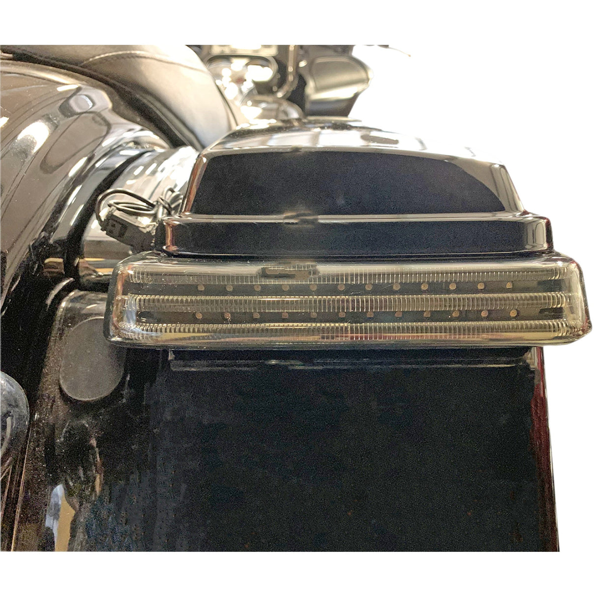 Custom Dynamics Bagz™ Taillight Kit - PB-SB-SS6-BS For Harley Touring 2010-2013