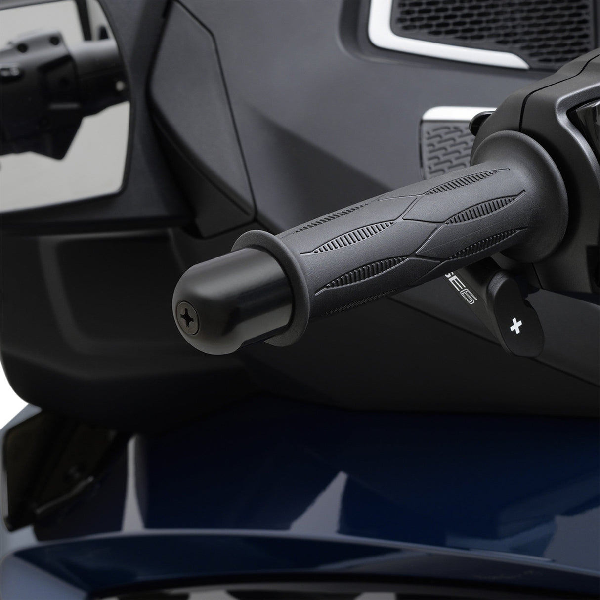 Show Chrome End - 41-181BK Can-Am Spyder 2008-2024