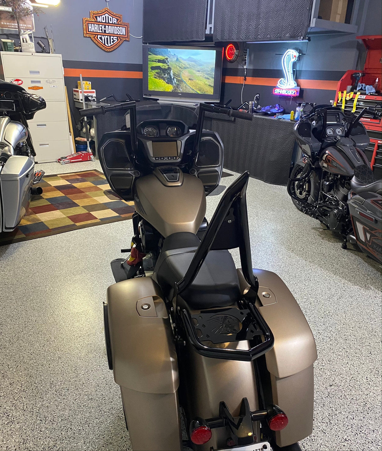 Siouxicide Choppers Excalibur Detachable Sissy Bar Backrest 1 1/2 In, Tall 22, Gloss Black, Custom Pad Cross Stitch For Indian Challenger 2020-2025