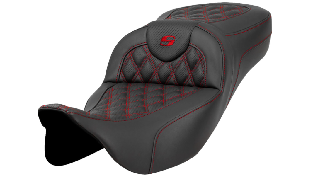 Saddlemen Extended Reach RoadSofa™ Seat Lattice Stitch Red Stitch Without Backrest - 808-07B-18404 For Harley Touring 2008-2025