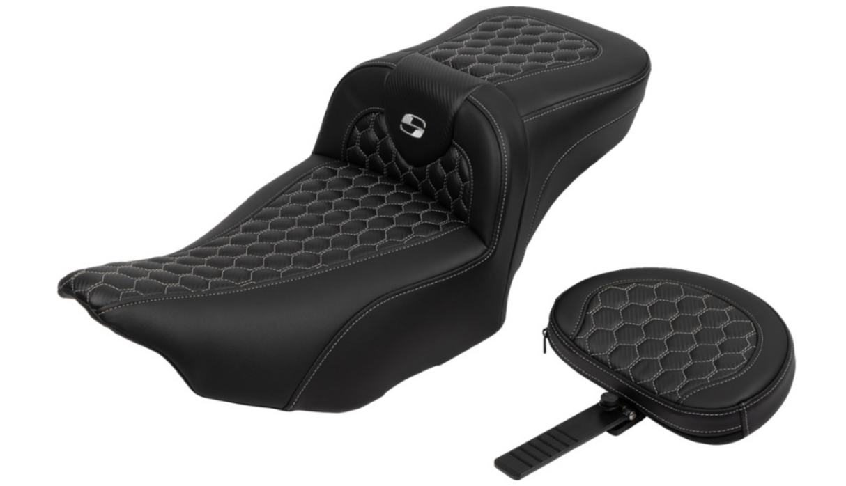 Saddlemen Roadsofa™ Extended Reach Seat With Backrest Honeycomb Silver Stitch - 823-07-190B5 For Harley Touring 2023-2026
