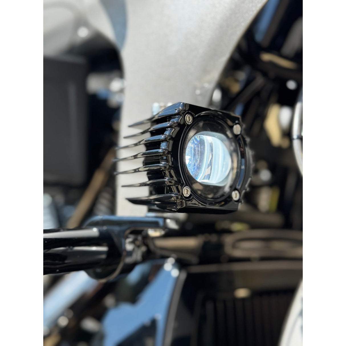 Custom Dynamics Shark Demon® High Performance LED Fog Lights White Clear - SD-FOG-2W For Harley Motorcycles 2011-2022