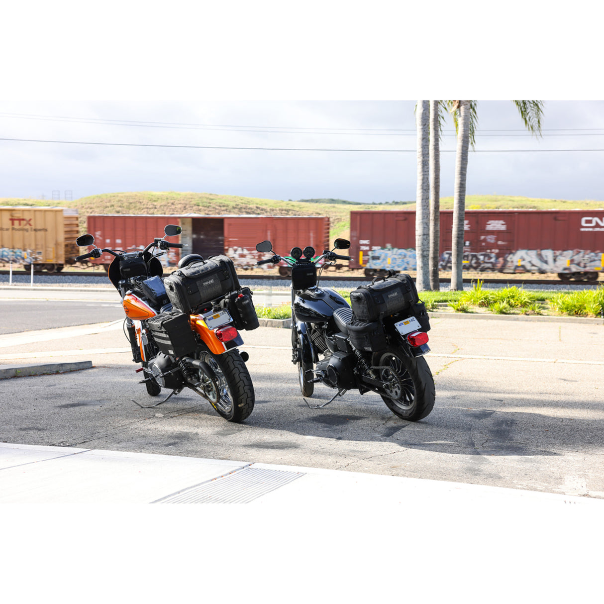 THRASHIN SUPPLY CO. 3515-0237 TSB-0009 Passenger Bag black