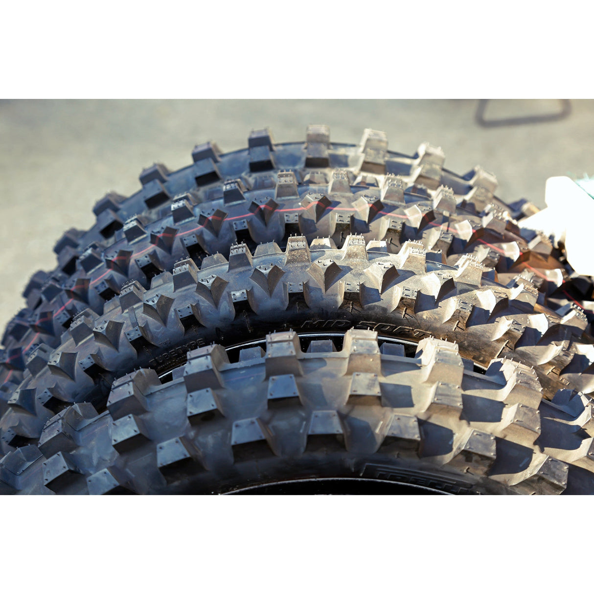PIRELLI 0312-0087 2588300 Scorpion™ MX32 Mid Soft Tire Tire - Scorpion™ MX32 Mid Soft - Front - 80/100-21 - 51M