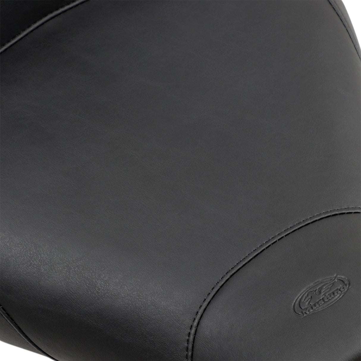Mustang Wide Solo Seat With Removable Backrest With Backrest Vintage Black Smooth - 79100 For Harley Touring 1997-2007