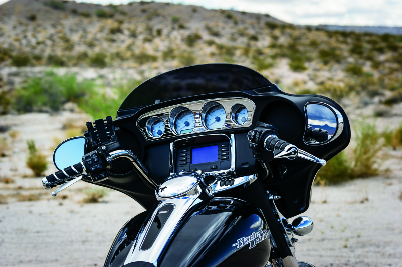 Kuryakyn 7284 Tri-line Gauge Trim 14-Up Touring Models Chrome