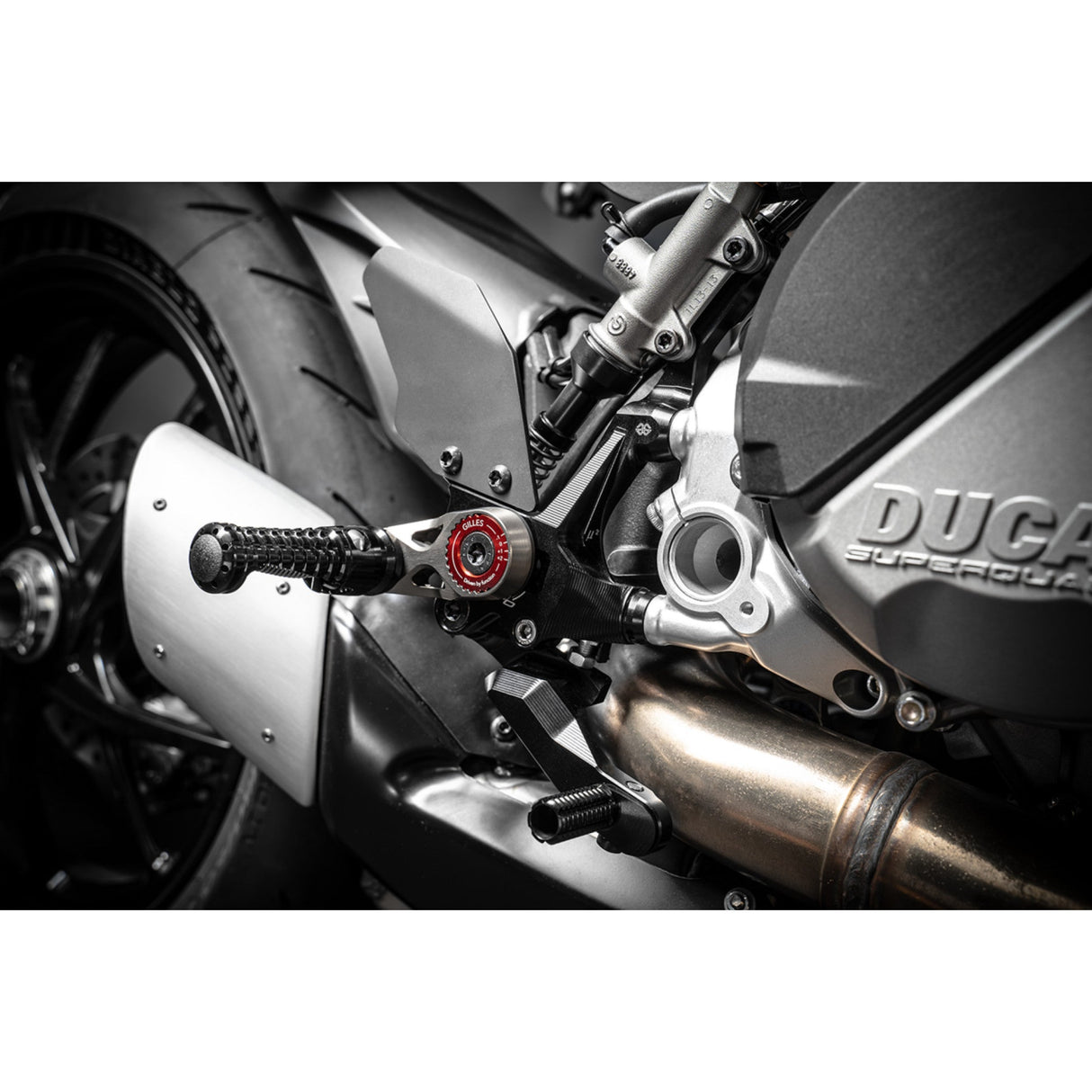 Gilles Tooling MUE2 Rearset - MUE2-D03-B Ducati Streetfighter 2022-2025