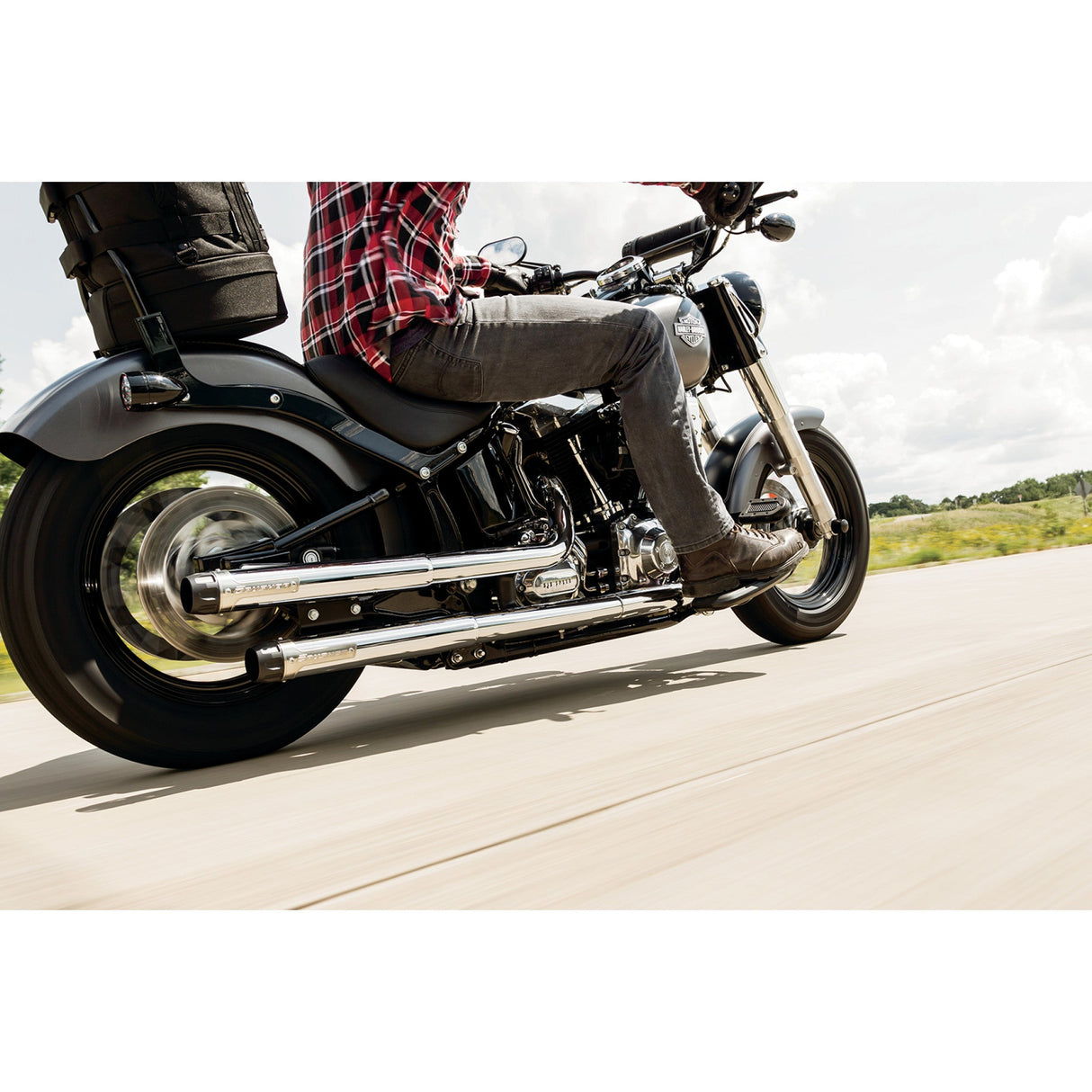 Mustang Wide Tripper™ Solo Seat Without Backrest Smooth Black - 76760 For Harley Blackline / Softail Slim 2011-2017