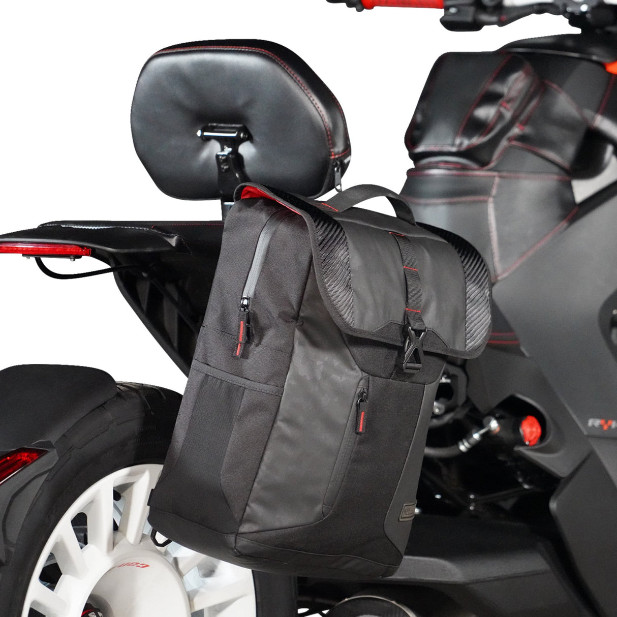 SHOW CHROME 3517-0551 41-427B Levitate Bag and Mount ryker