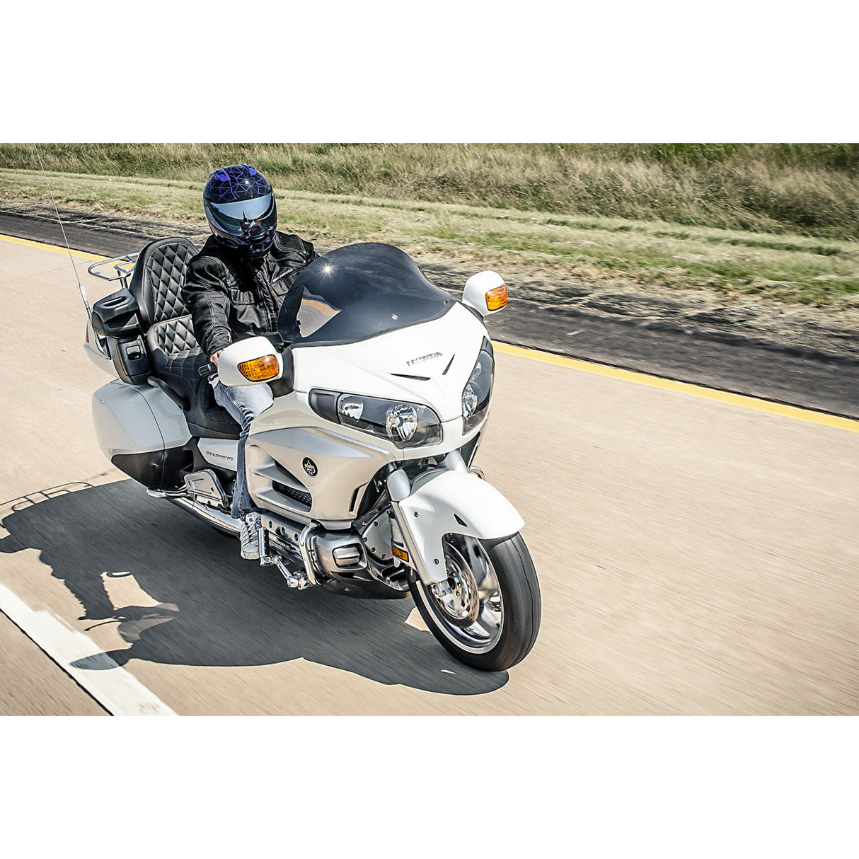 Klock Werks Flare™ Windshield - KWW-06-0251 Honda Gold Wing / GL1800HP Gold Wing Audio Comfort / GL1800HPN Gold Wing Audio Comfort Navi 2001-2017