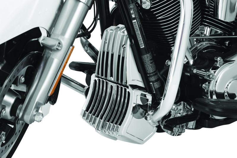 Kuryakyn 6417 Oil Cooler Cover Milwaukee-8 Chrome