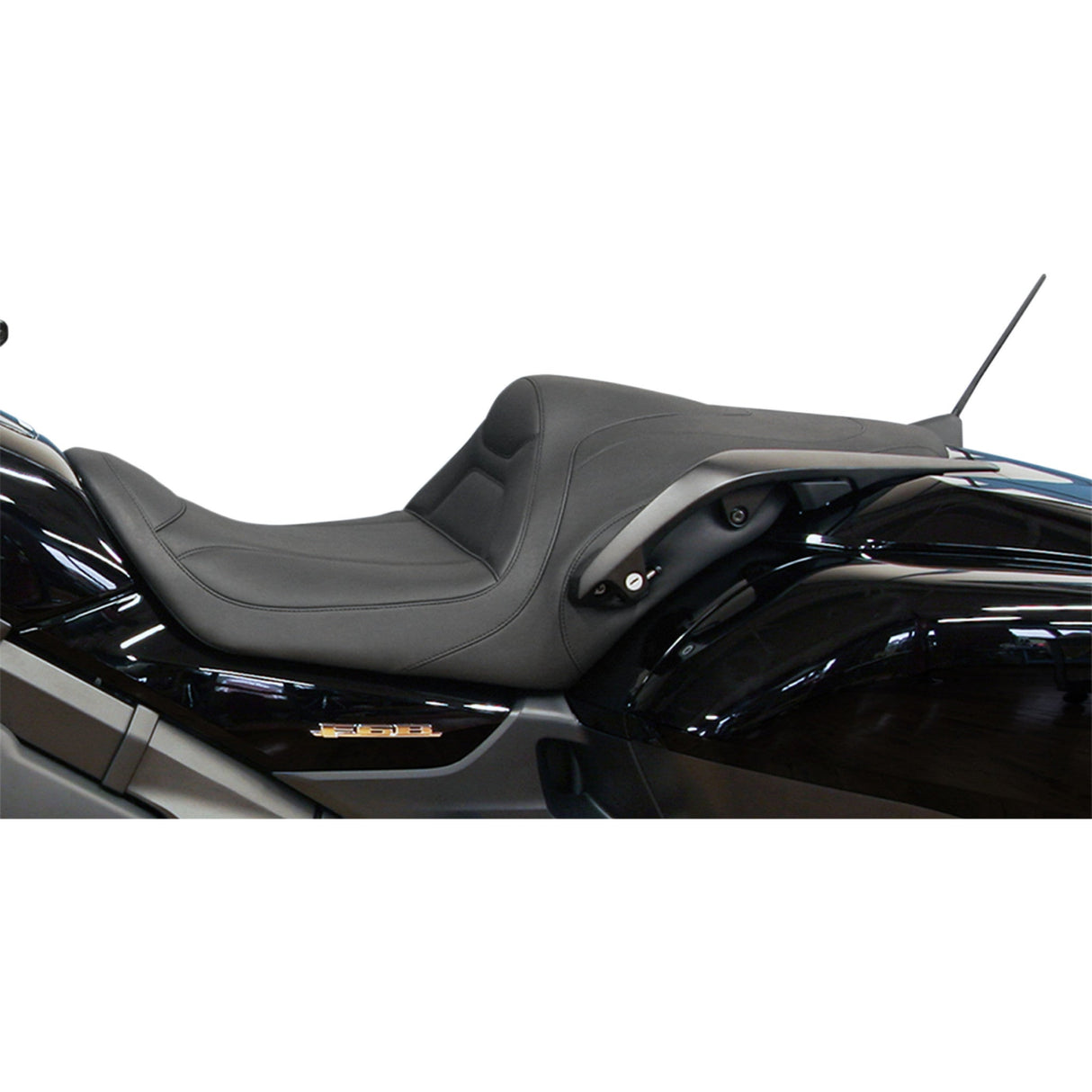 Mustang Tripper Fastback™ Seat - 76840 Honda GL1800B Gold Wing F6B 2013-2014