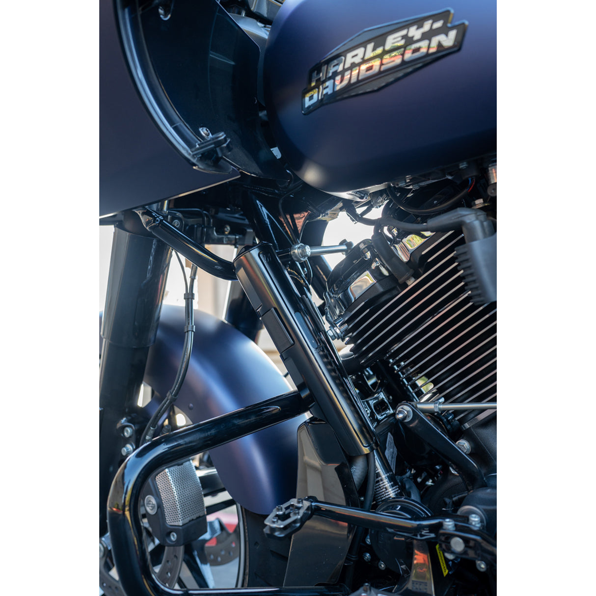 Kodlin USA Water Reservoir Cover Gloss Black VVT Style Touring - K25415 For Harley Touring 2023-2026