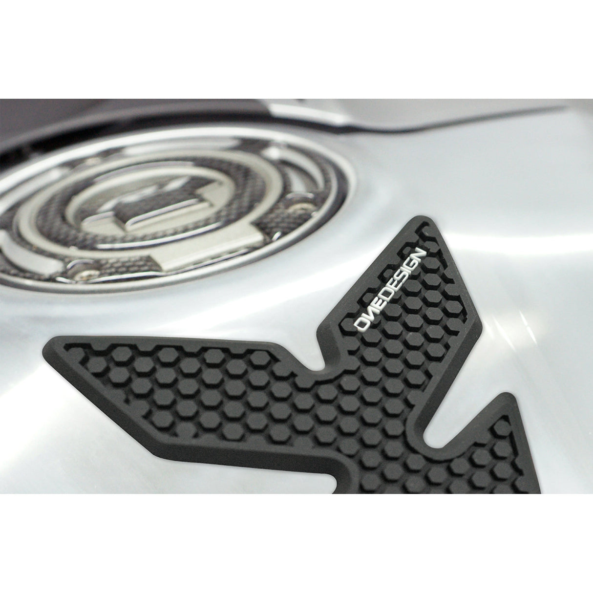 PUIG HI-TECH PARTS 0701-0915 9939N Tire Tank Pad Tank Pad - Tire - Black