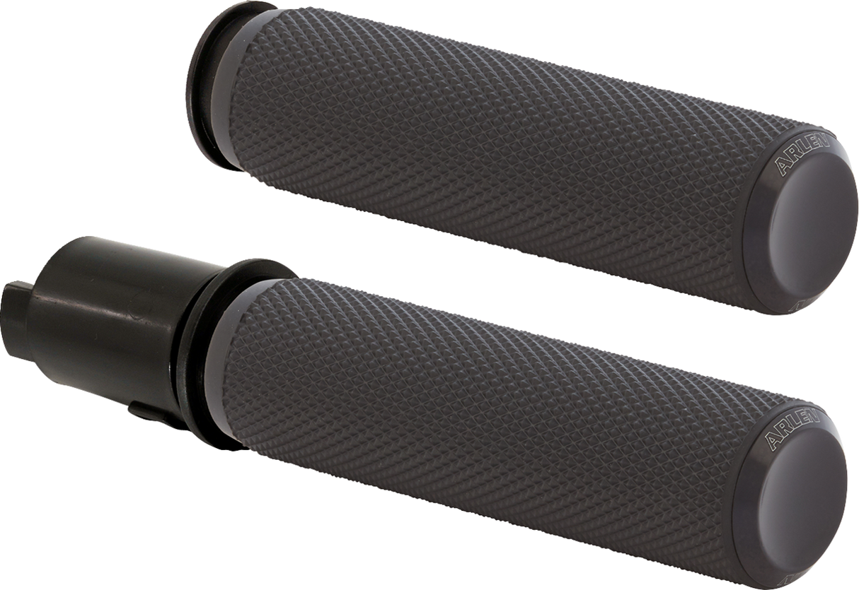 Knurled Grips