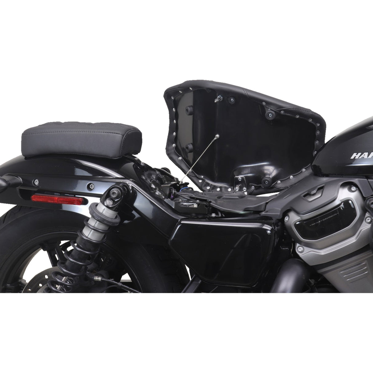 Mustang Tripper™ Solo Seat Double Diamond Nightster - 83100 For Harley Sportster 2022-2025