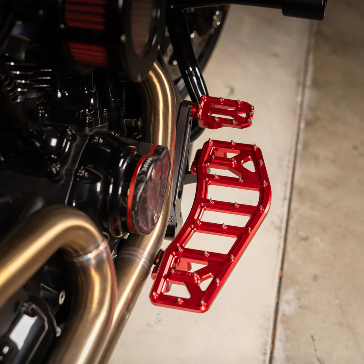 THRASHIN SUPPLY CO. 1610-0763 TSC-2221-2 Aggressor Brake Pedal red - touring
