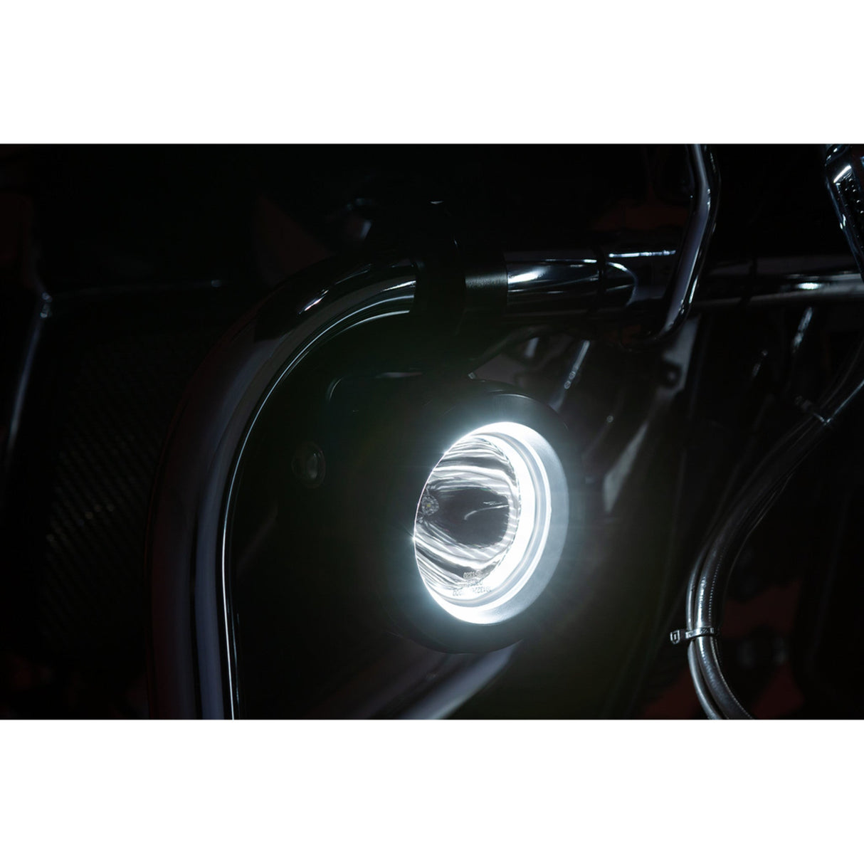 CIRO 2001-2487 45019 TAC-10 Light Cannons - Spotlight w/ Engine Guard Mount - Black