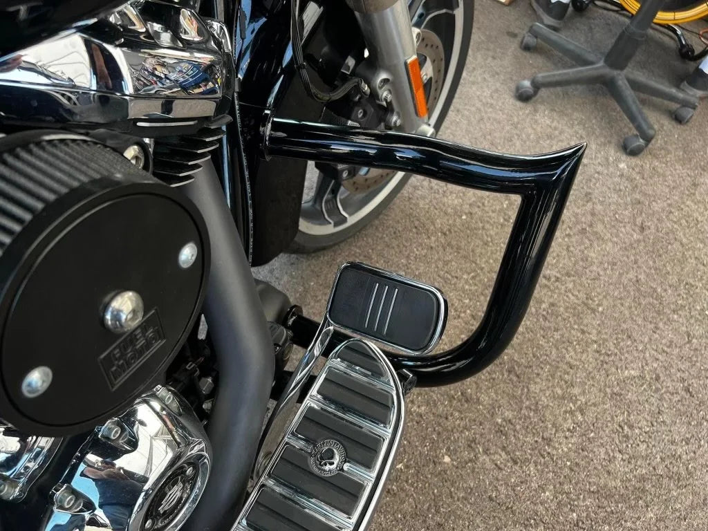 Siouxicide Choppers Chopped Engine Guard Villain Black For Harley Street Glide 2015-2023