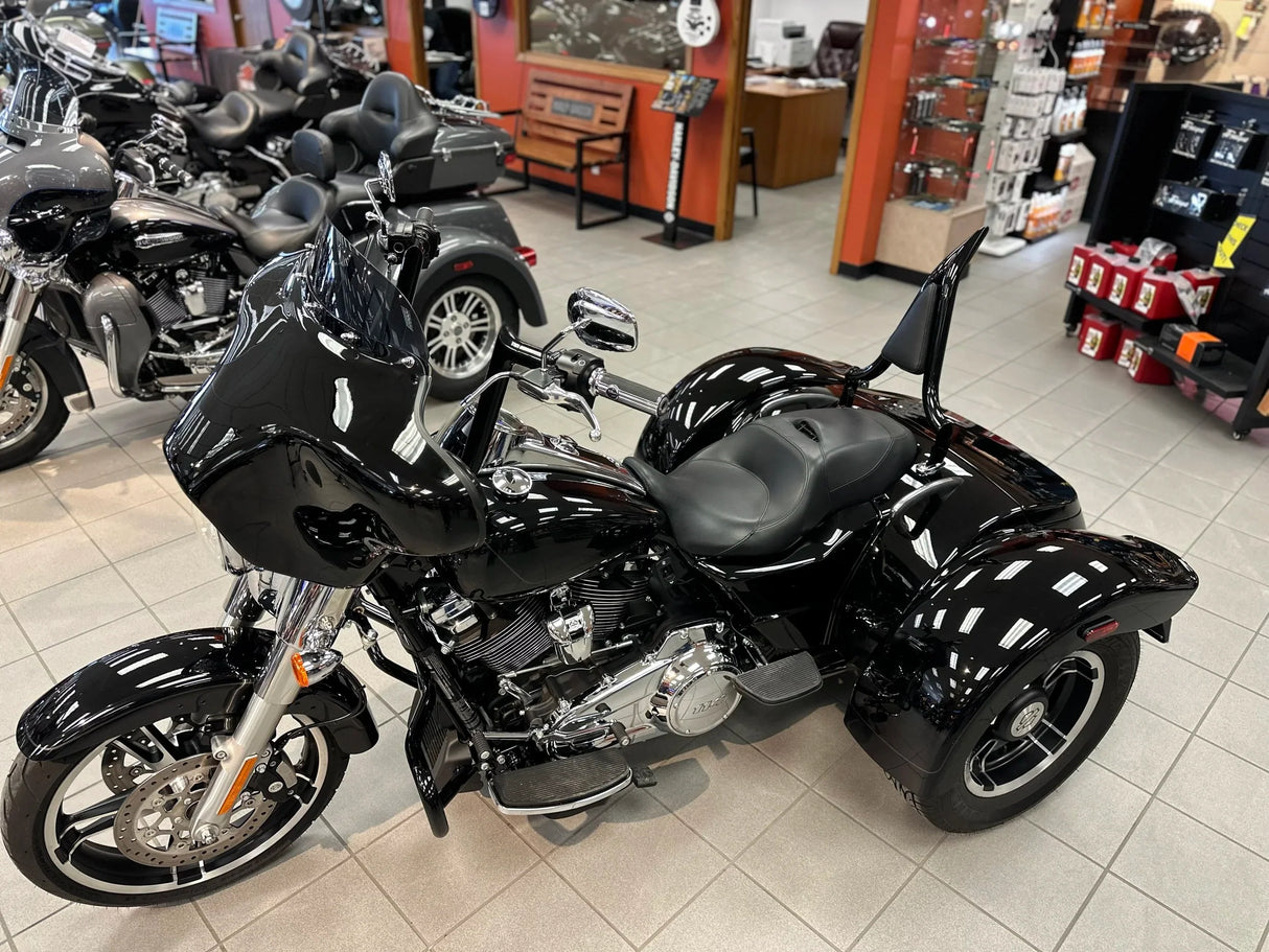 Siouxicide Choppers Road Glide 3 & Freewheeler Excalibur Sissy Bar Chrome, Tall 22, 1 1/2 In, For Freewheeler No Pad For Harley Touring 2015-2026