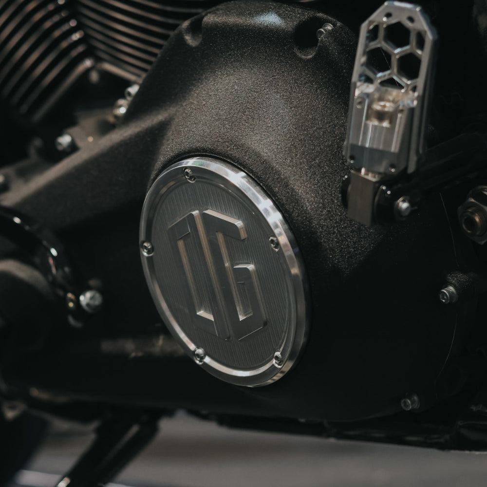 Original Garage Moto OG M8 Softail Derby Cover