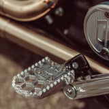 Original Garage Moto OG HoneyComp V3 Foot Pegs For Harley Softail 2018
