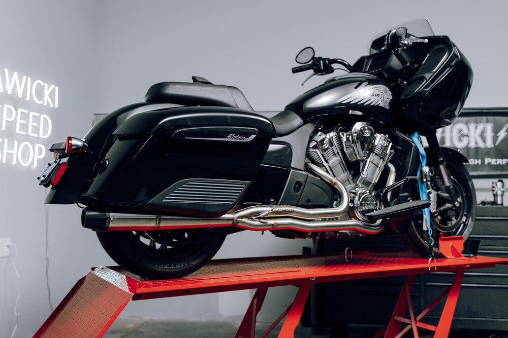 Sawicki Indian Challenger Full Length Brushed SS W Black END CAP For Indian Challenger Limited 2022