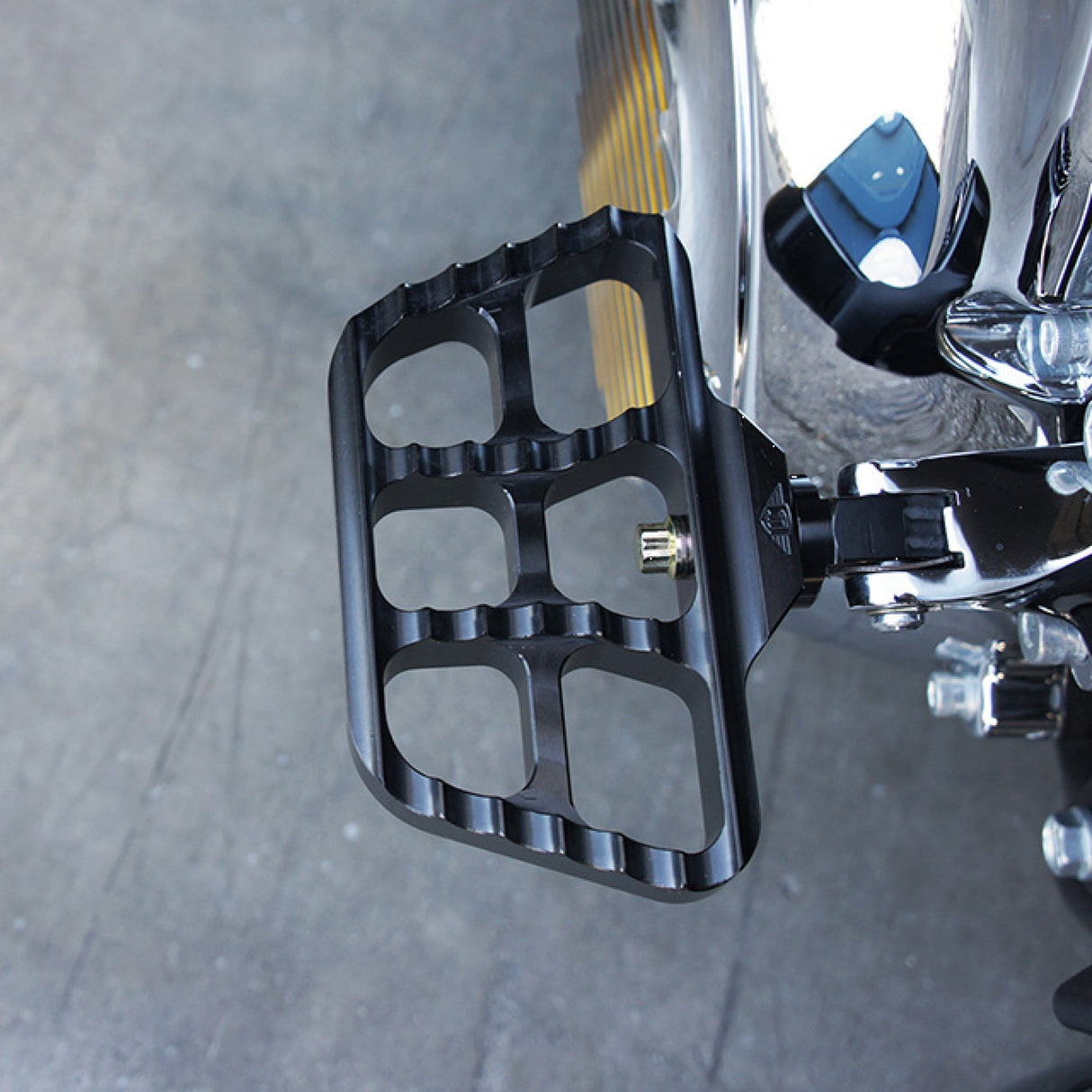 JOKER MACHINE 1621-0920 08-644-7B Mini Serrated Floorboards - Black - Softail