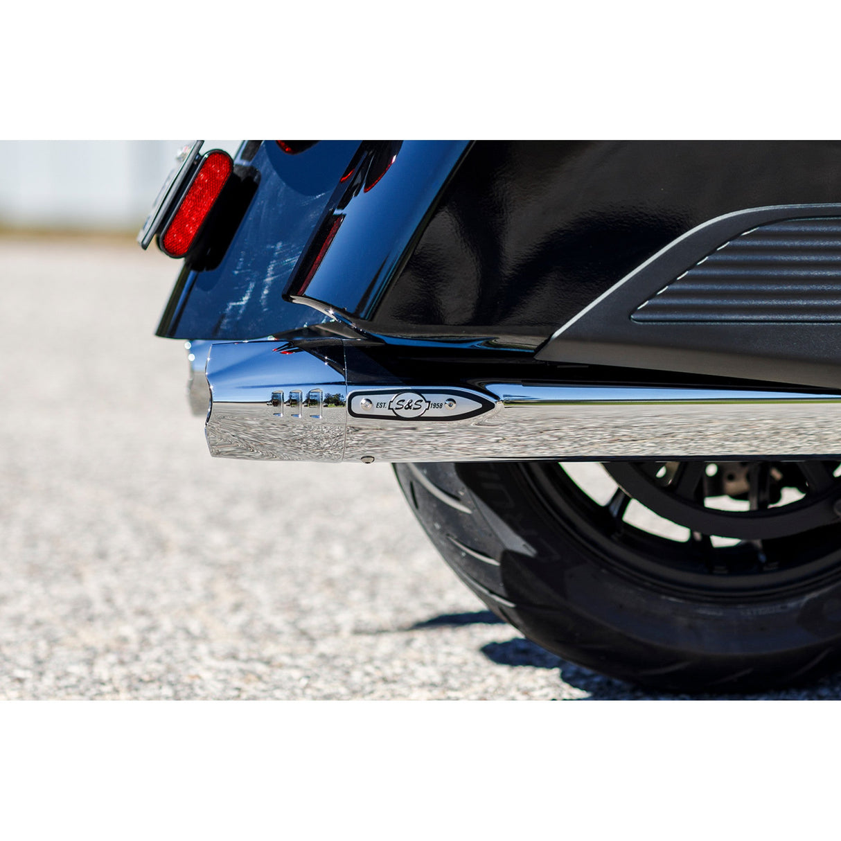 S&S Cycle 4" Broadhead Slip-On Mufflers Fishtail Chrome - 550-1077 For Indian 2014-2022