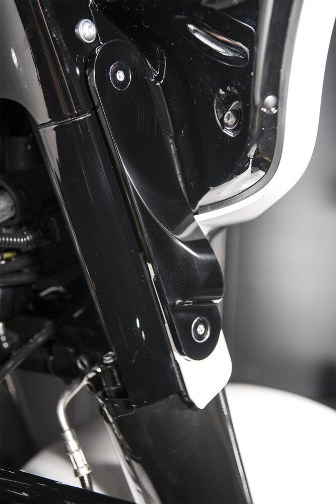 Pro One LED Front Signal Lights Flhx Flht Without Spotlights Black - 909109B For Harley Street Glide 2006-2013